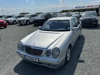 Mercedes-Benz E 270 (КАТО НОВА)