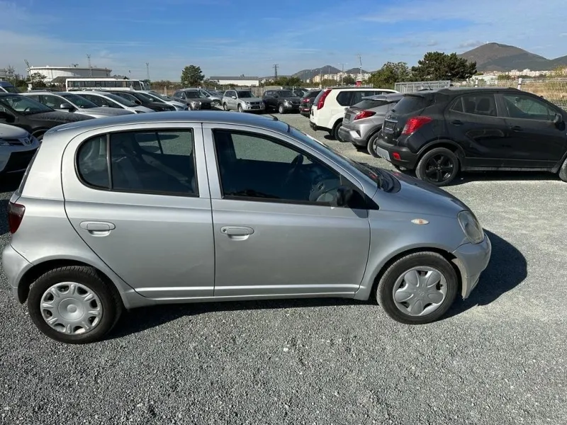 Toyota Yaris (KATO НОВА) Image 4