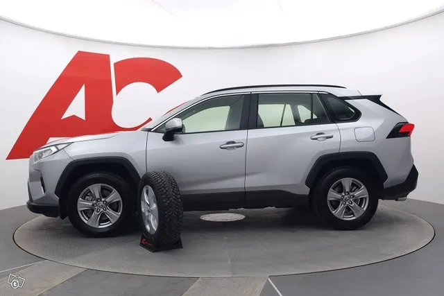 Toyota RAV4 2,5 Hybrid Active Edition - / Lohko & sisäpist. / Sähköluukku / Lämmitettävä tuulilasi / Image 2