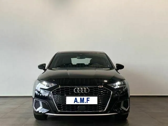 AUDI A3 SPB 30 TFSI Business Advanced Image 2