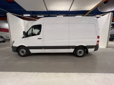 Mercedes-Benz Sprinter L2H2 316CDI Värmare 3-Sits 1-Ägare